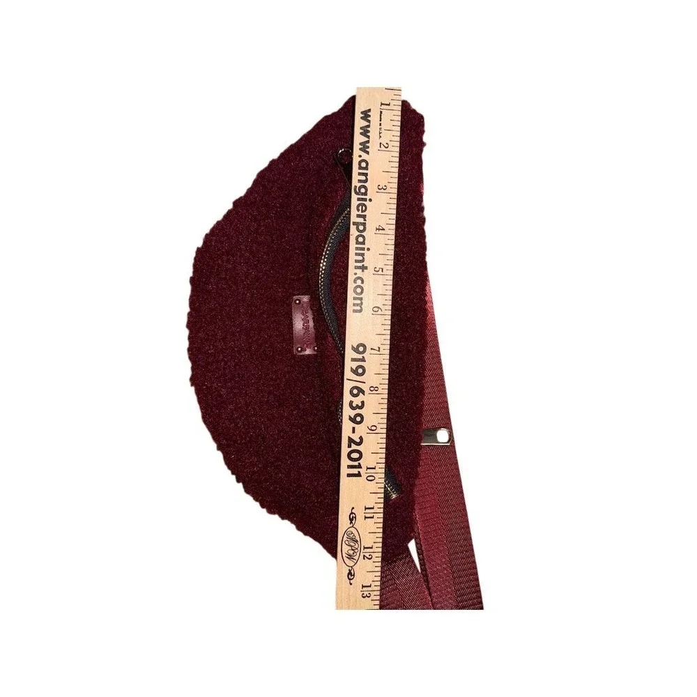 Bearpaw Fanny Pack Belt Bag Womens Burgundy Adjust Strap Gold Hardware‎ Sherpa